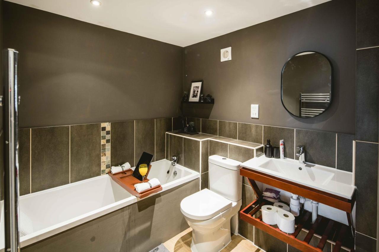 Canary Wharf 2-bed Luxury Haven Apartamento