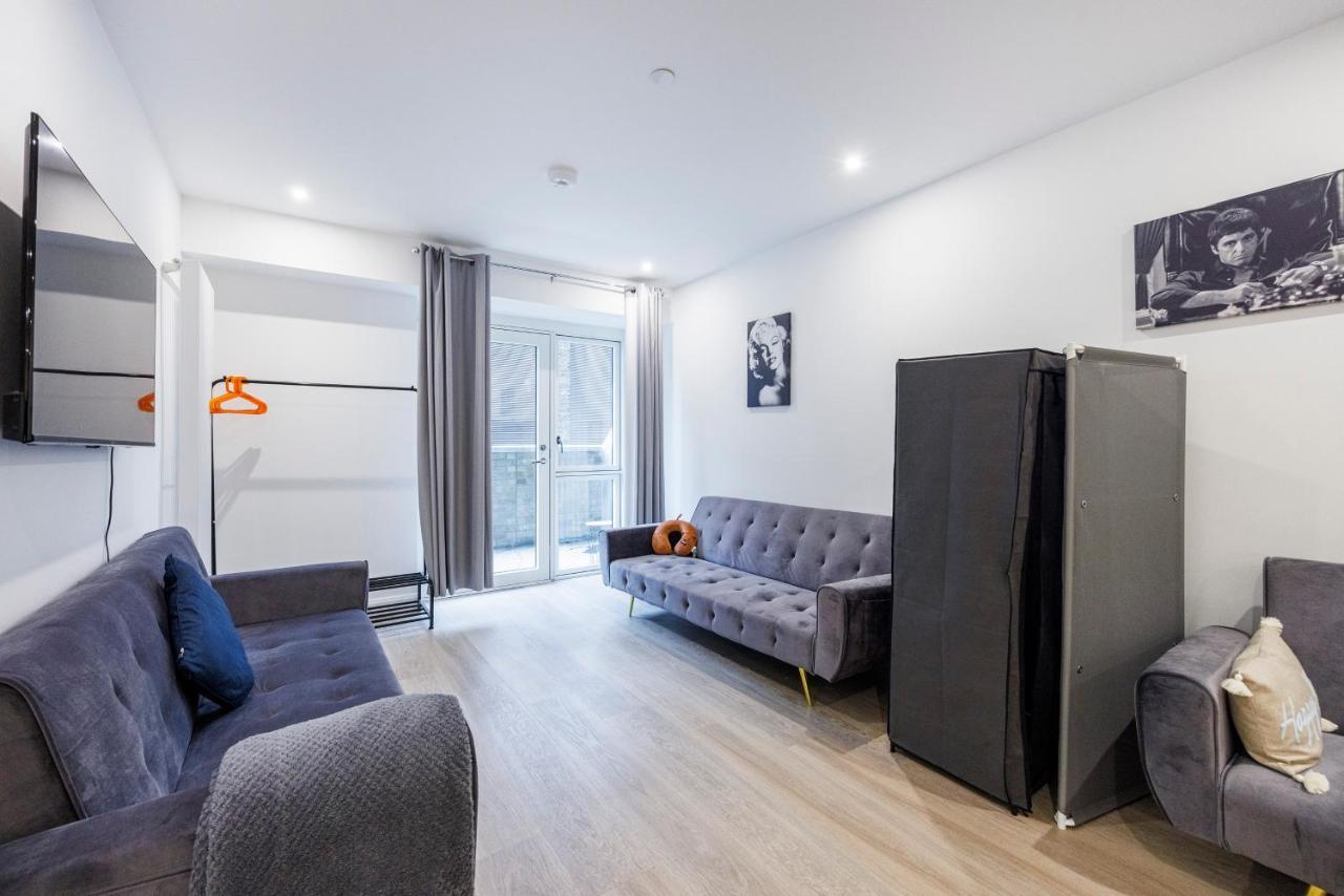 Apartment 2&3 Bedrooms Near Excel - Modern Spacious For Larger Groups *