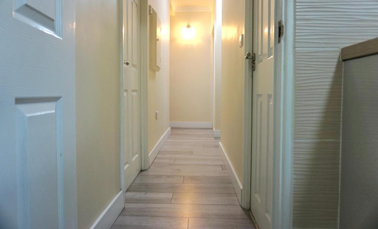 Apartment Stylish In London, E14 *