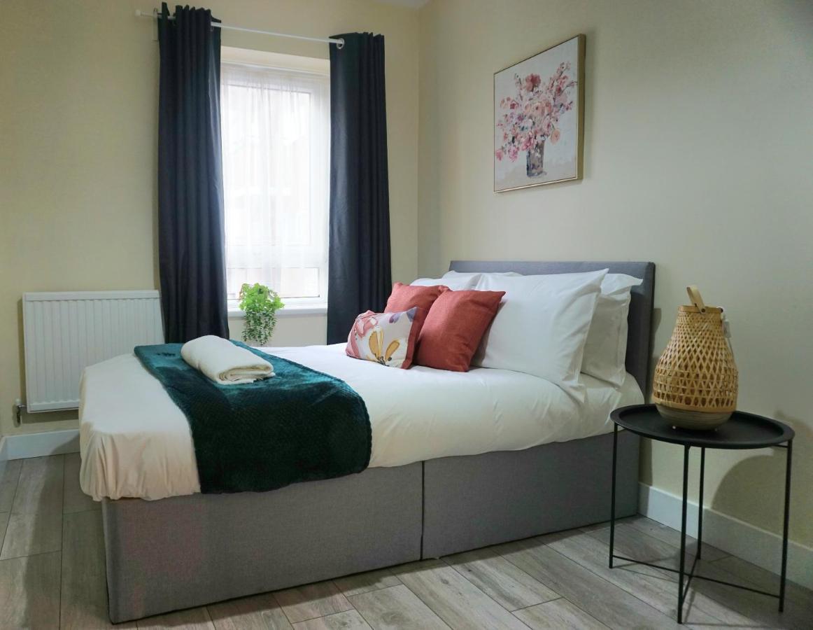 Apartment Stylish In London, E14 *