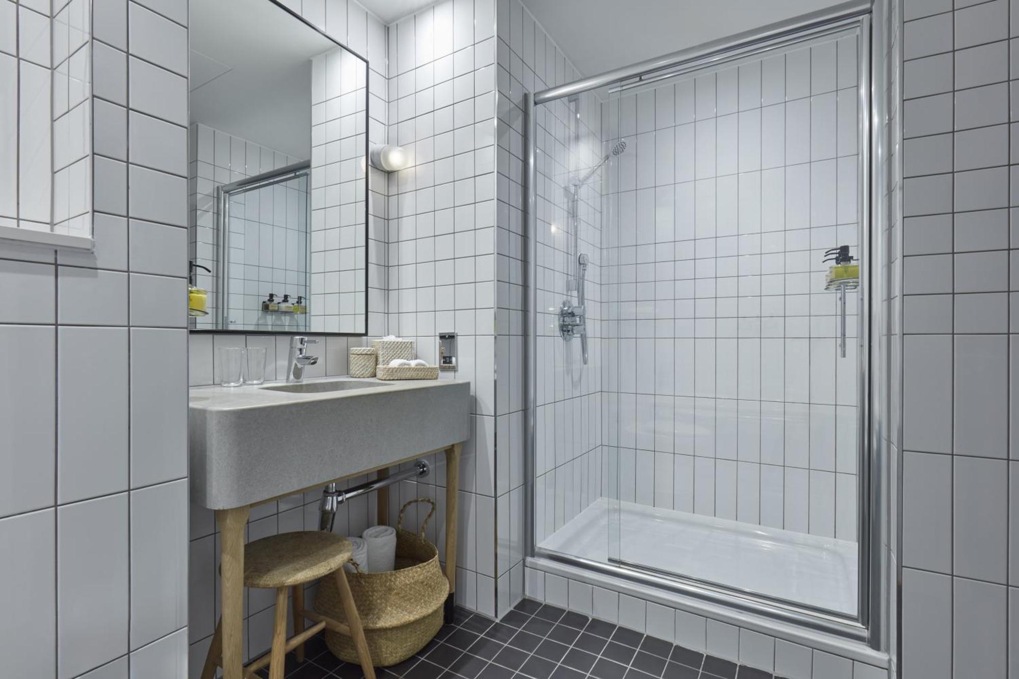 One Hundred Shoreditch 4*