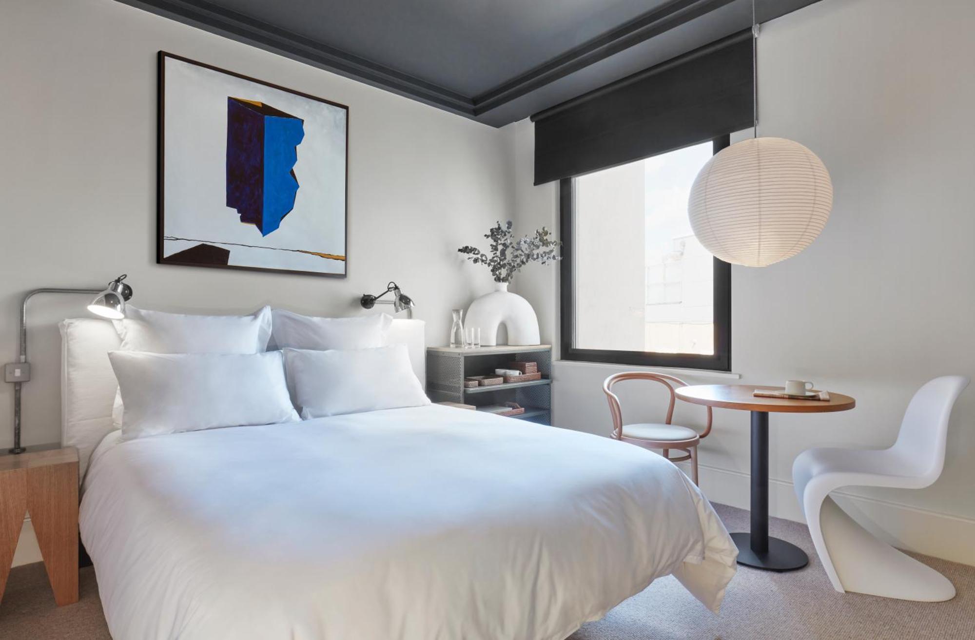 One Hundred Shoreditch 4*