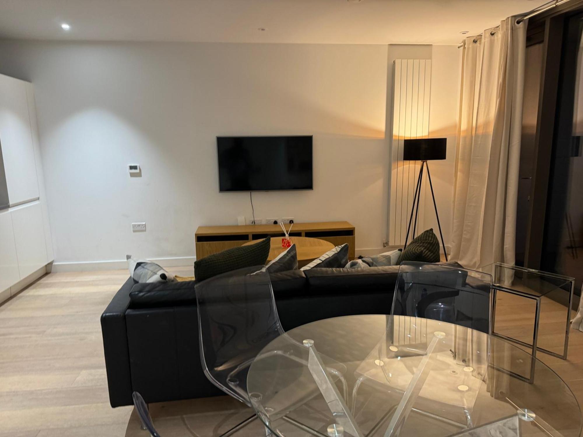 Docklands Stunning 2 Bed *