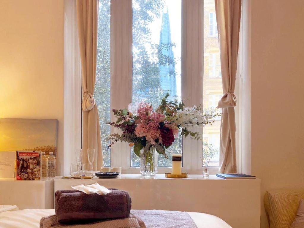 Tower Bridge Borough Market Bridge House Homestay London
