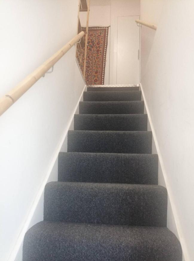 Stylish 2-bed Flat, Quick Access To Sights London