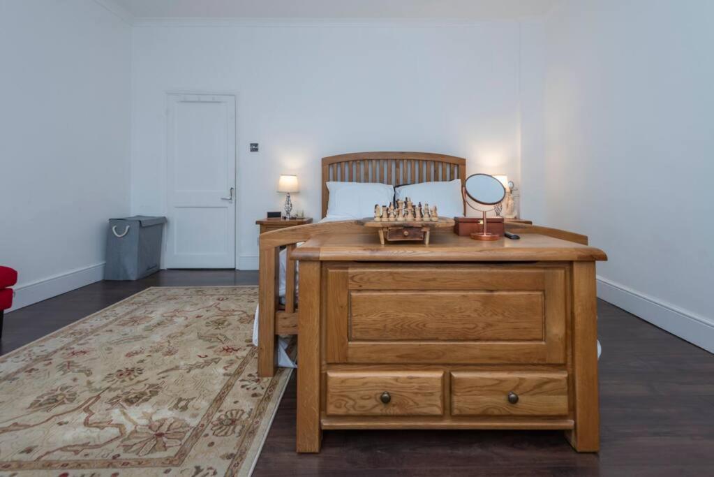 Apartment Stunning 3-bed House London