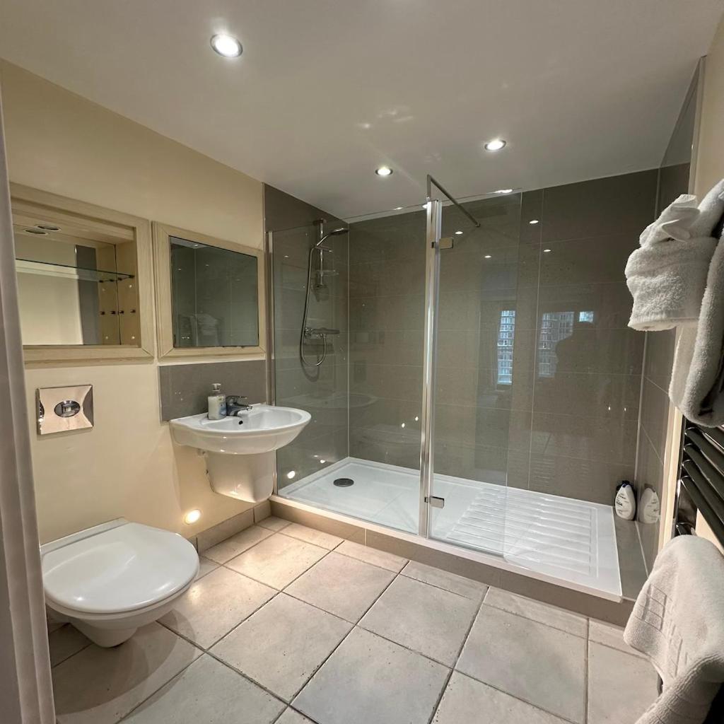 Canary Wharf Apartment *