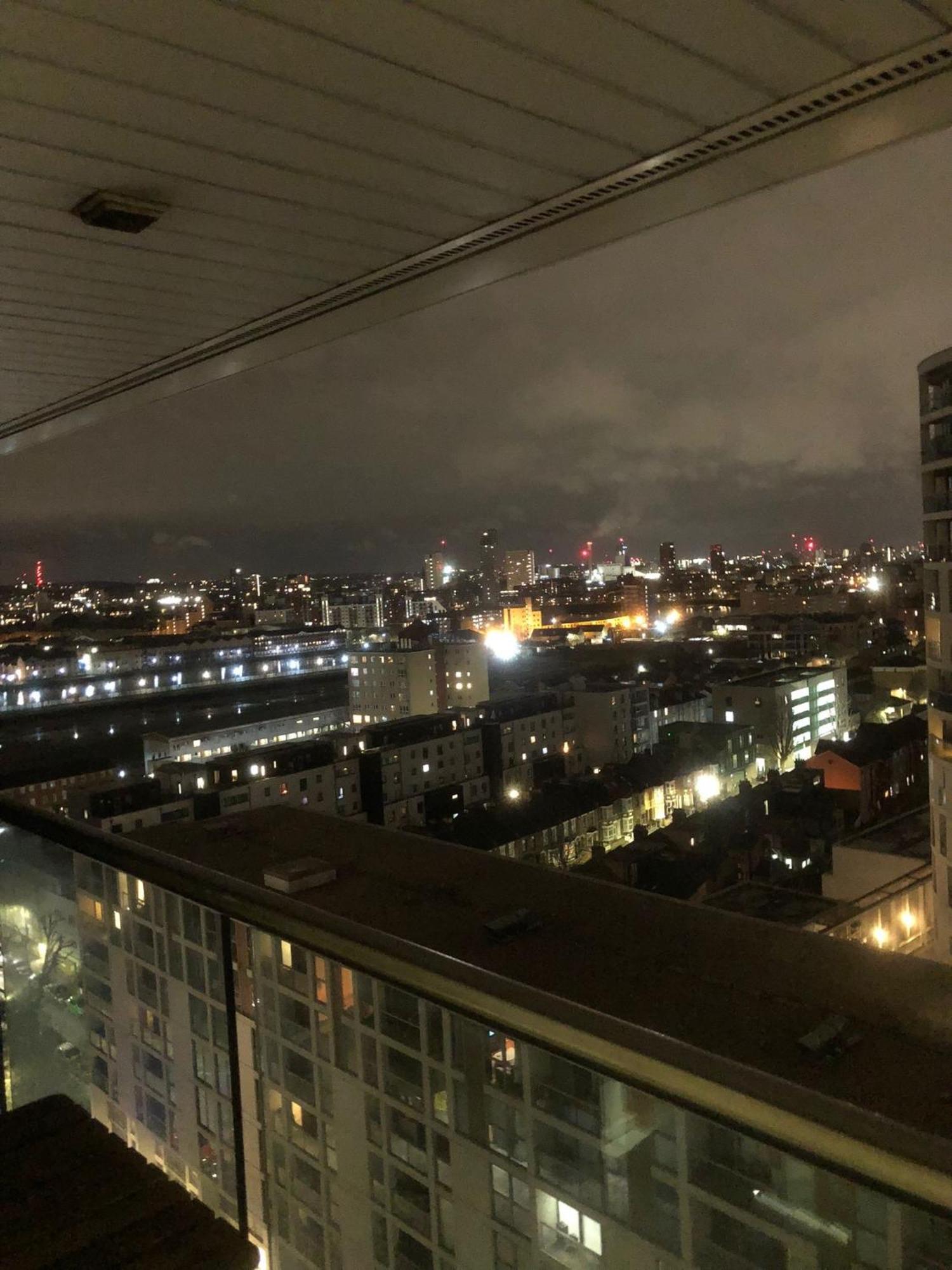 Modern 2bed 2bath Canary Wharf - Upto 5 Person London