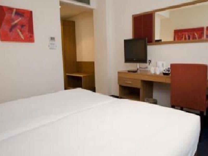 Comfort Tower Of Hotel London