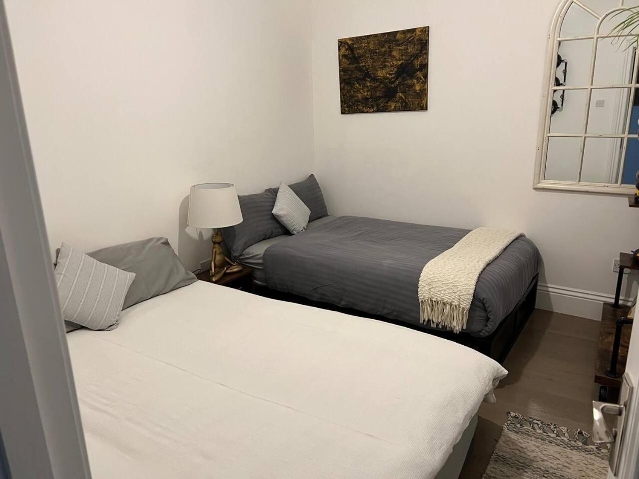 Modern And Spacious 2 Bedroom Flat Near Shoreditch * London