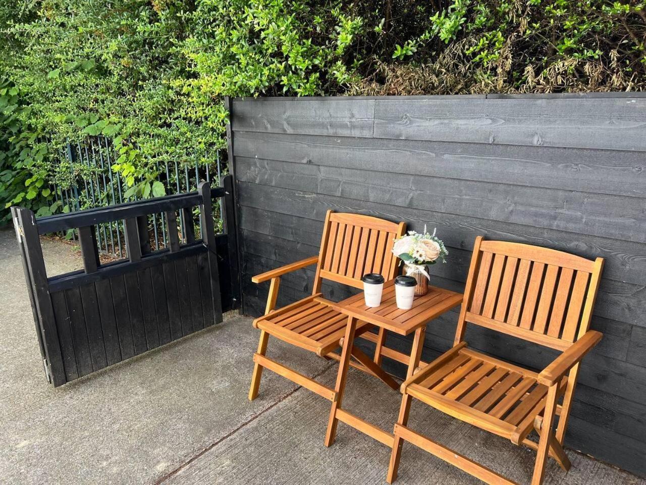 Modern And Spacious 2 Bedroom Flat Near Shoreditch Apartment London