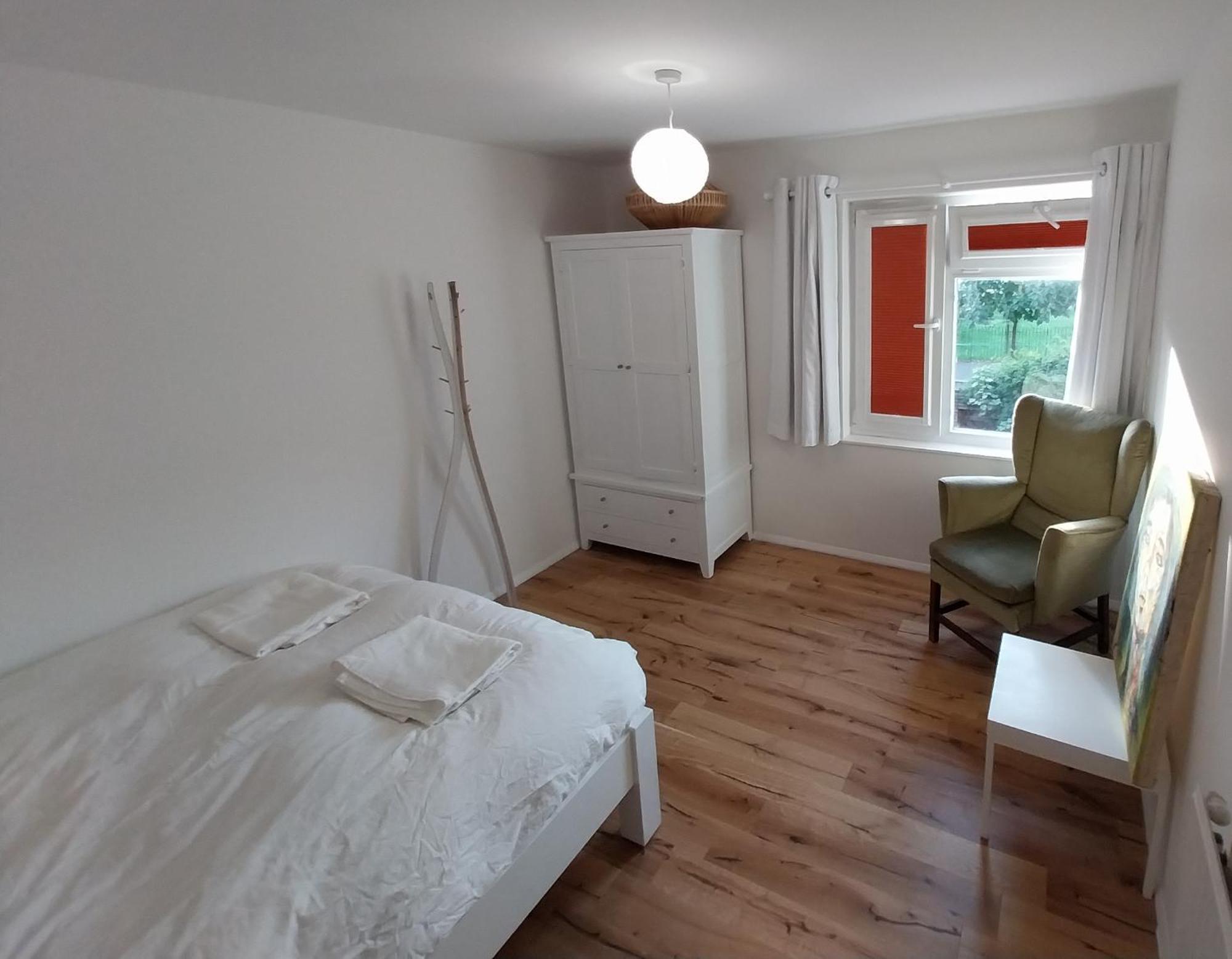 3-bed House With Amazing Garden Pousada Londres