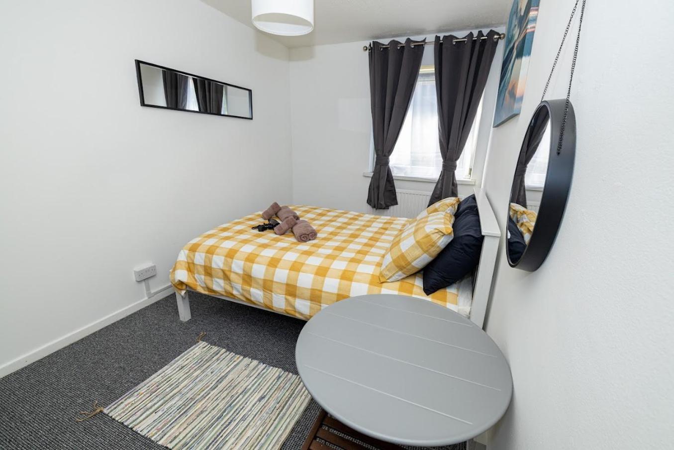 Close To Canary Wharf Homestay *