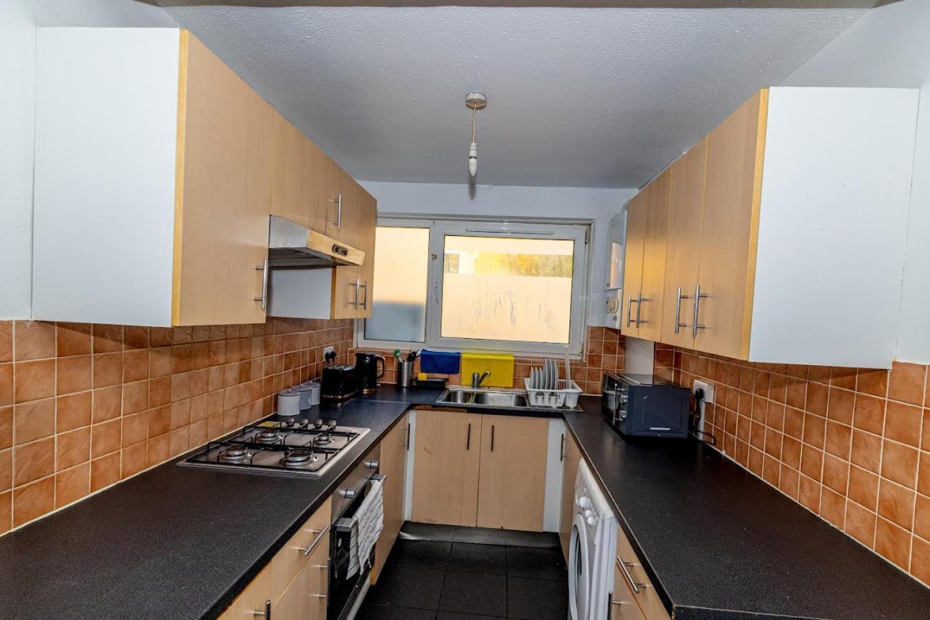 Close To Canary Wharf *