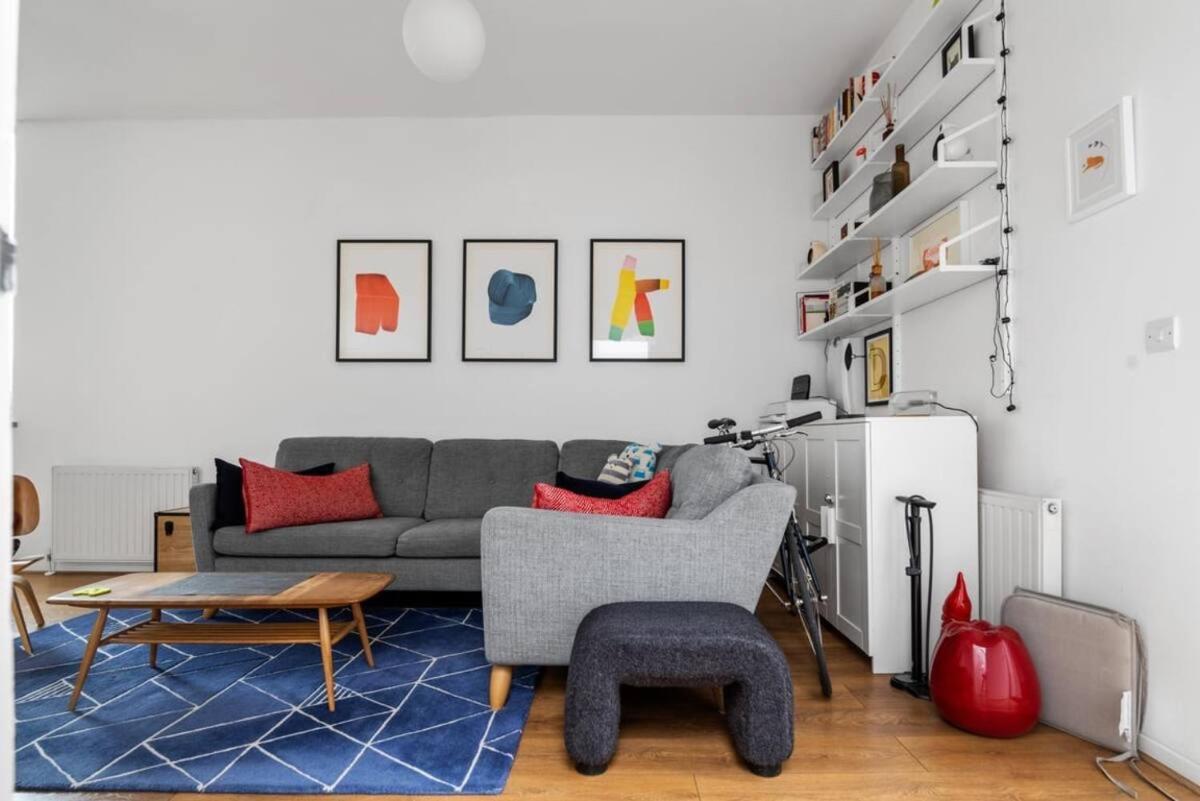 Apartment Luxury Modern Flat Near Excel, 02 & Canary Wharf London