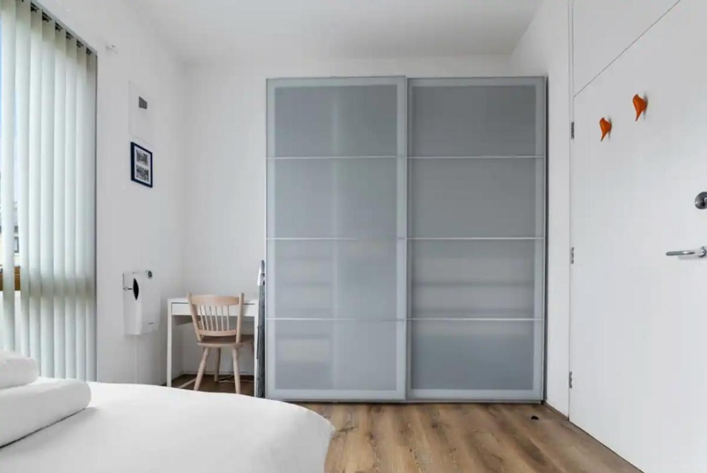 Luxury Modern Flat Near Excel, 02 & Canary Wharf