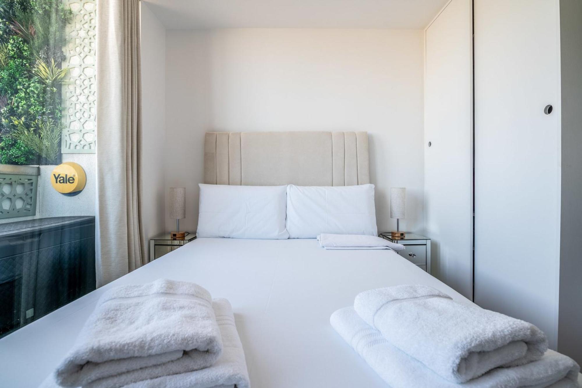 Canary Wharf Retreat With Free Secure Parking Londres