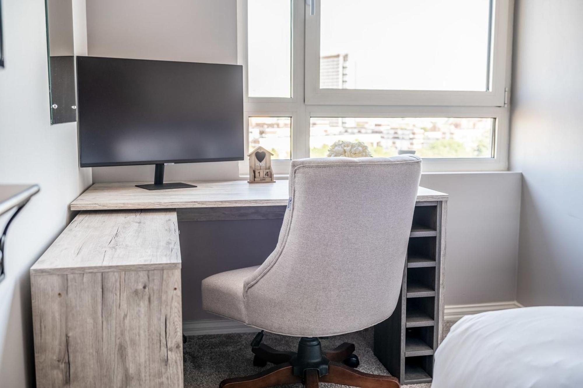 Canary Wharf Retreat With Free Secure Parking * Londres