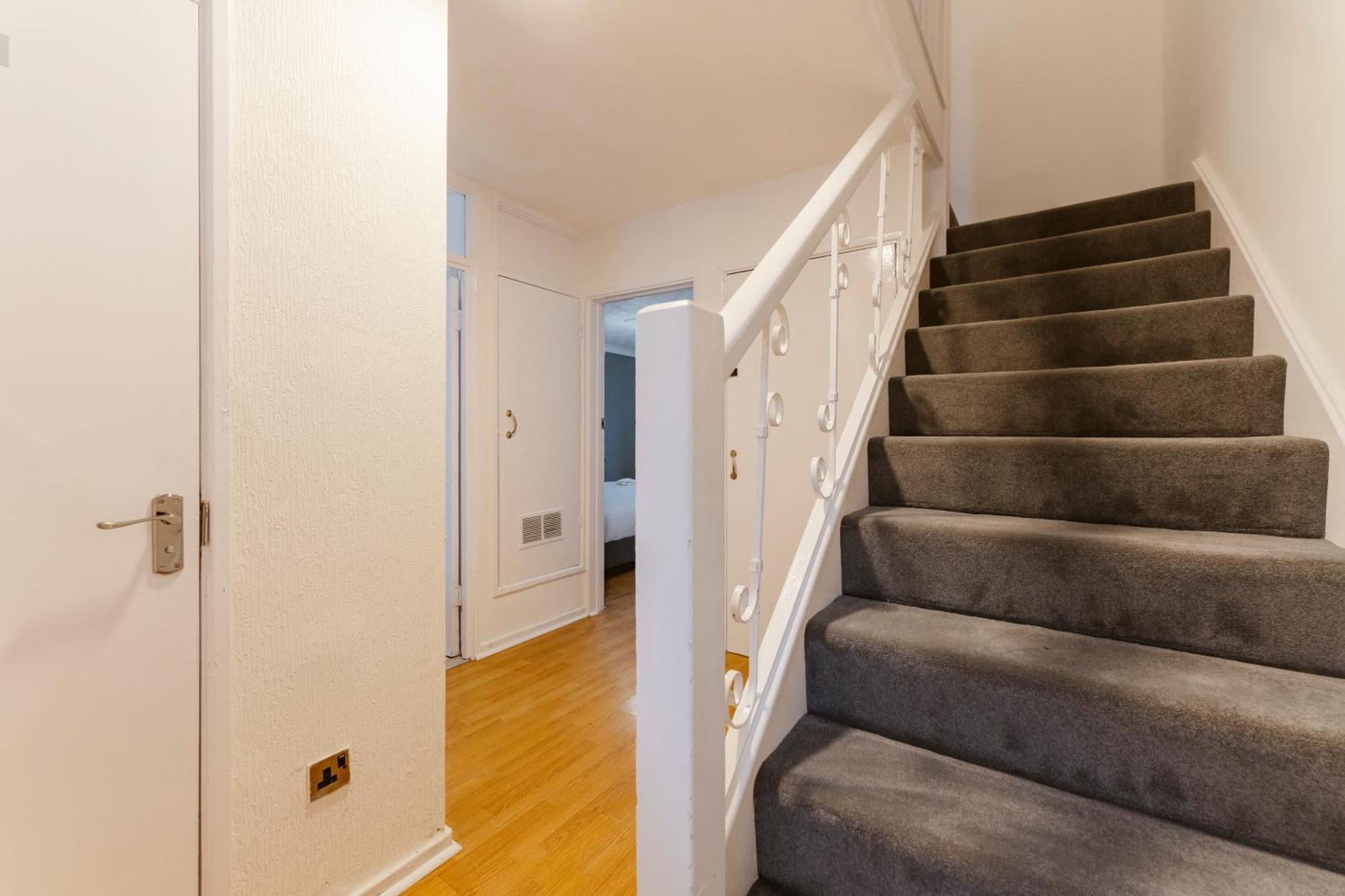 Stratford Great To - 20 Guest house *