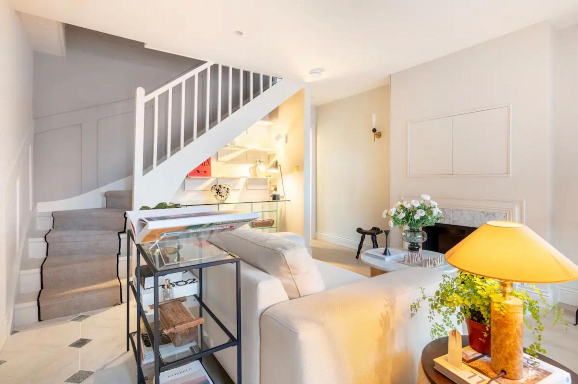 Spring Cosy 2-bed With Free Parking Holiday home London