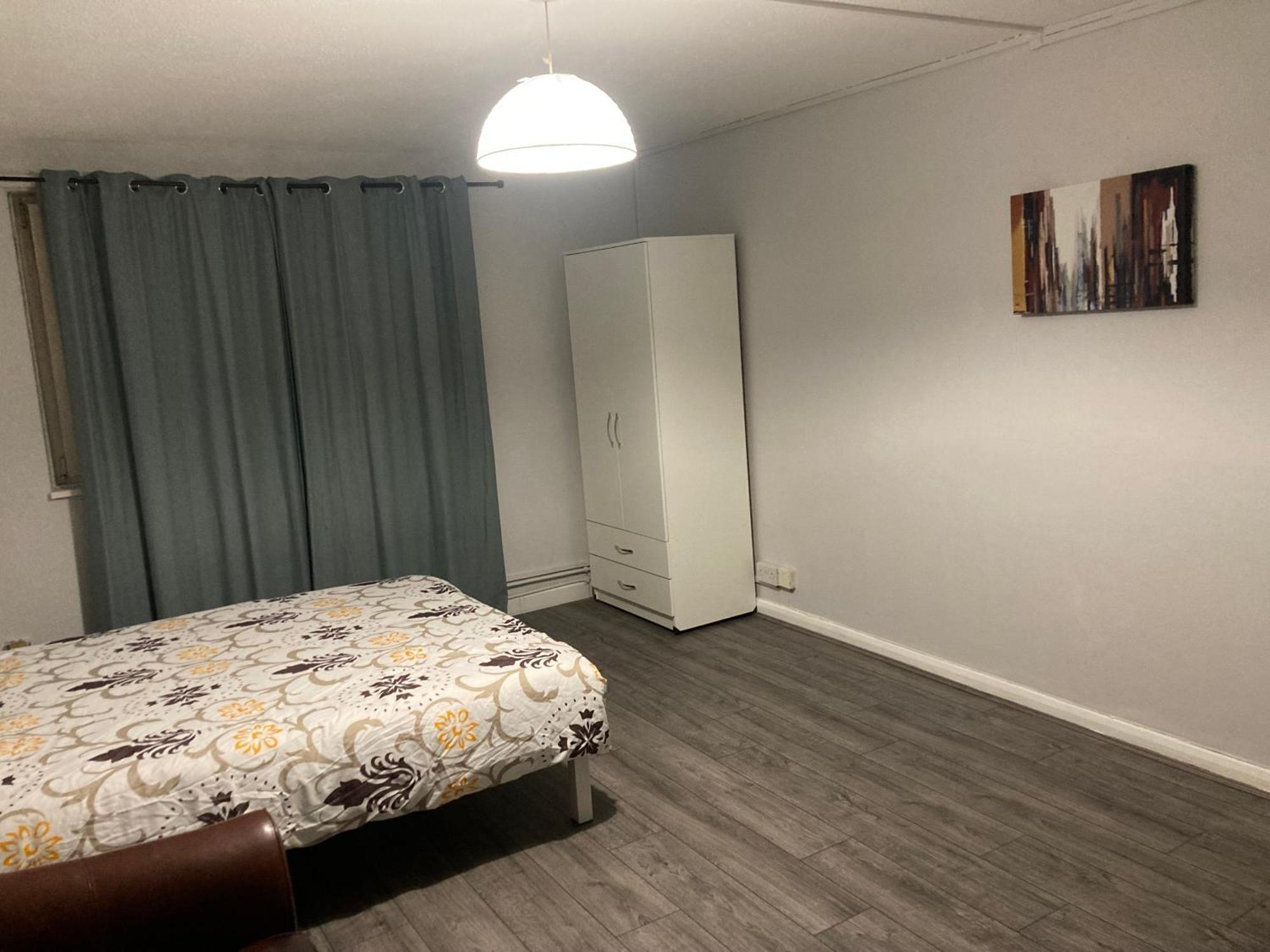 Homestay Kingdom - 12 Hamilton