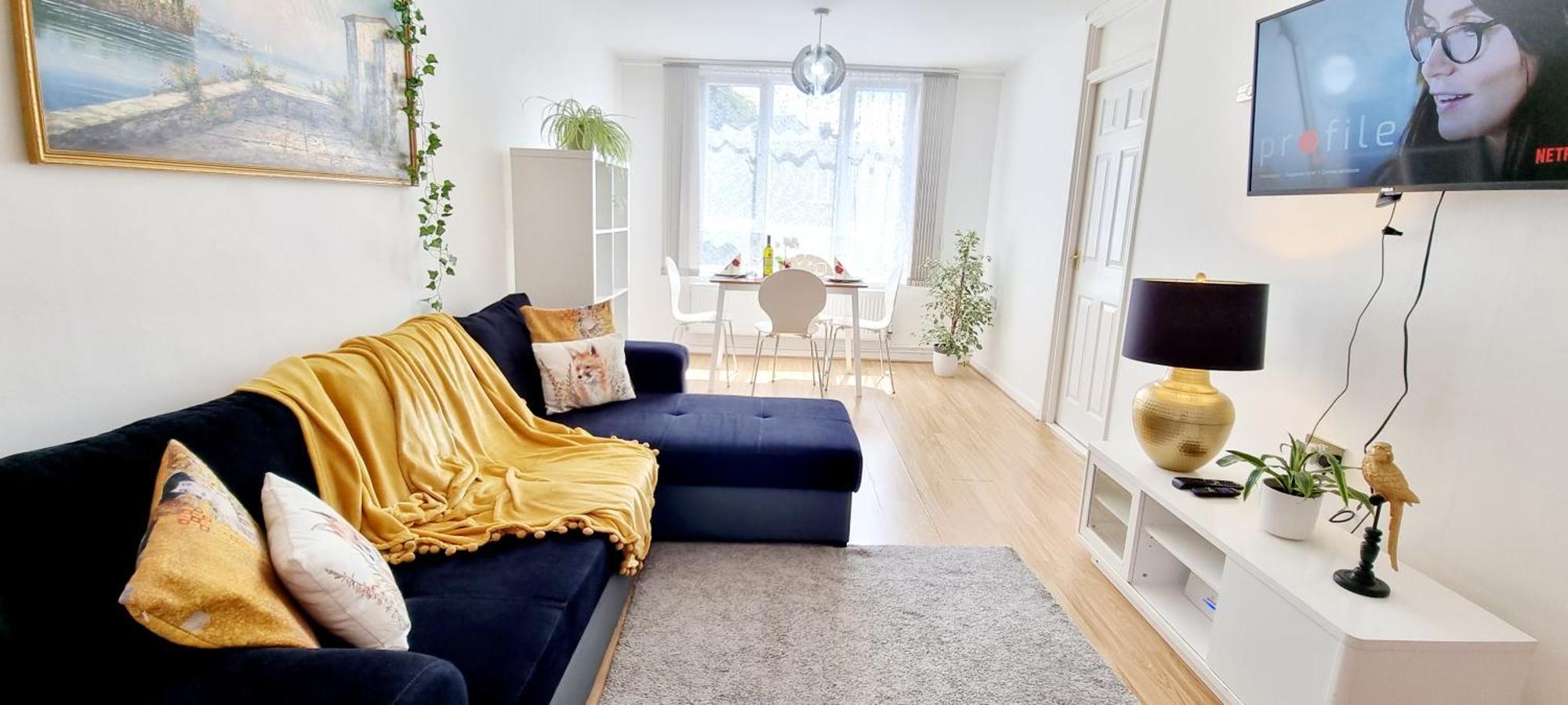Serviced - Exel & O2 & Canning Town - Away From Apartment London