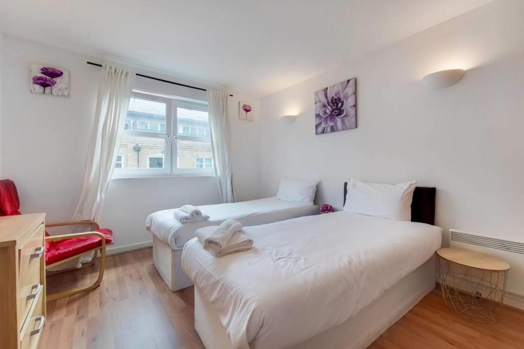 2&3 Bedrooms Near Excel - Modern Spacious For Larger Groups Apartment