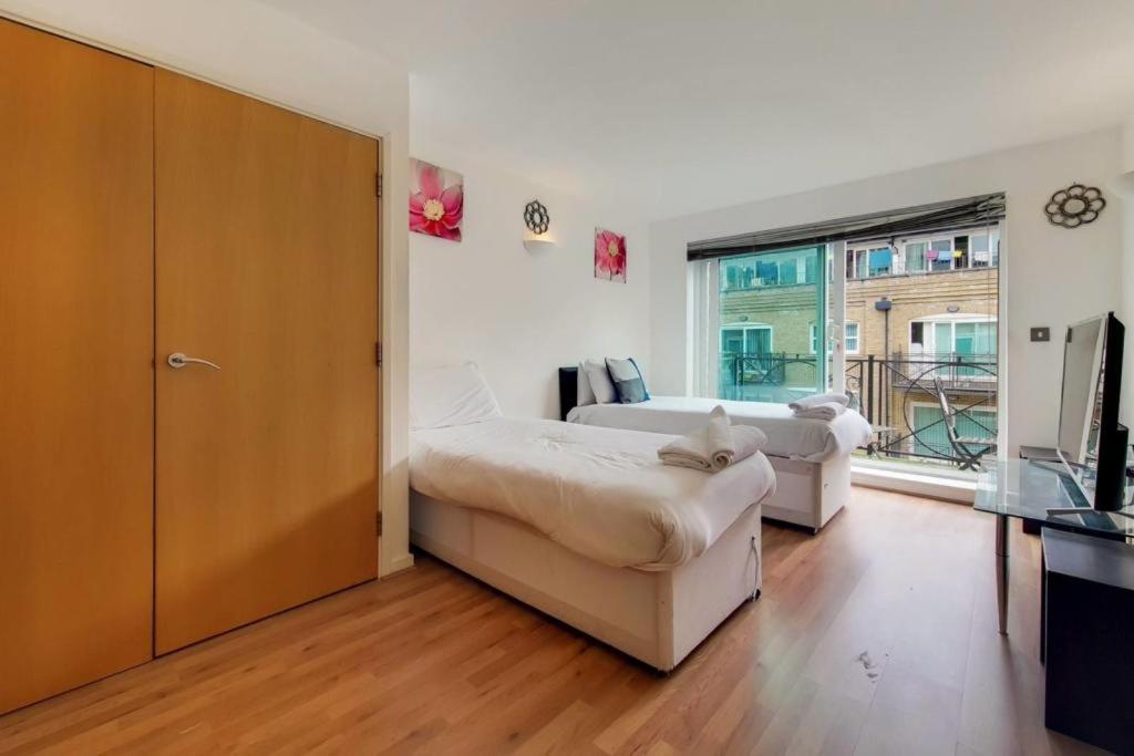 Apartment 2&3 Bedrooms Near Excel - Modern Spacious For Larger Groups *