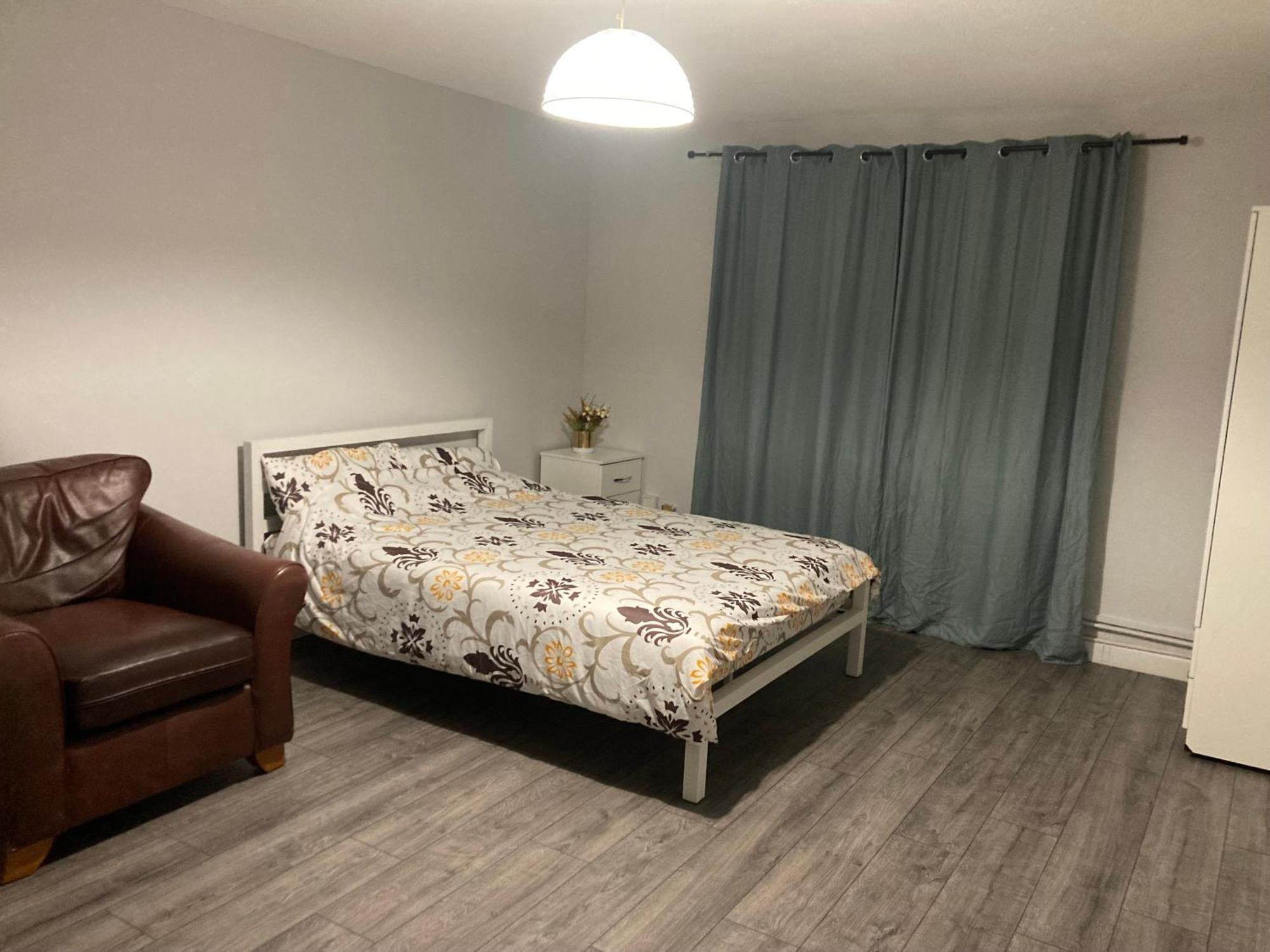 Homestay Kingdom - 12 Hamilton *