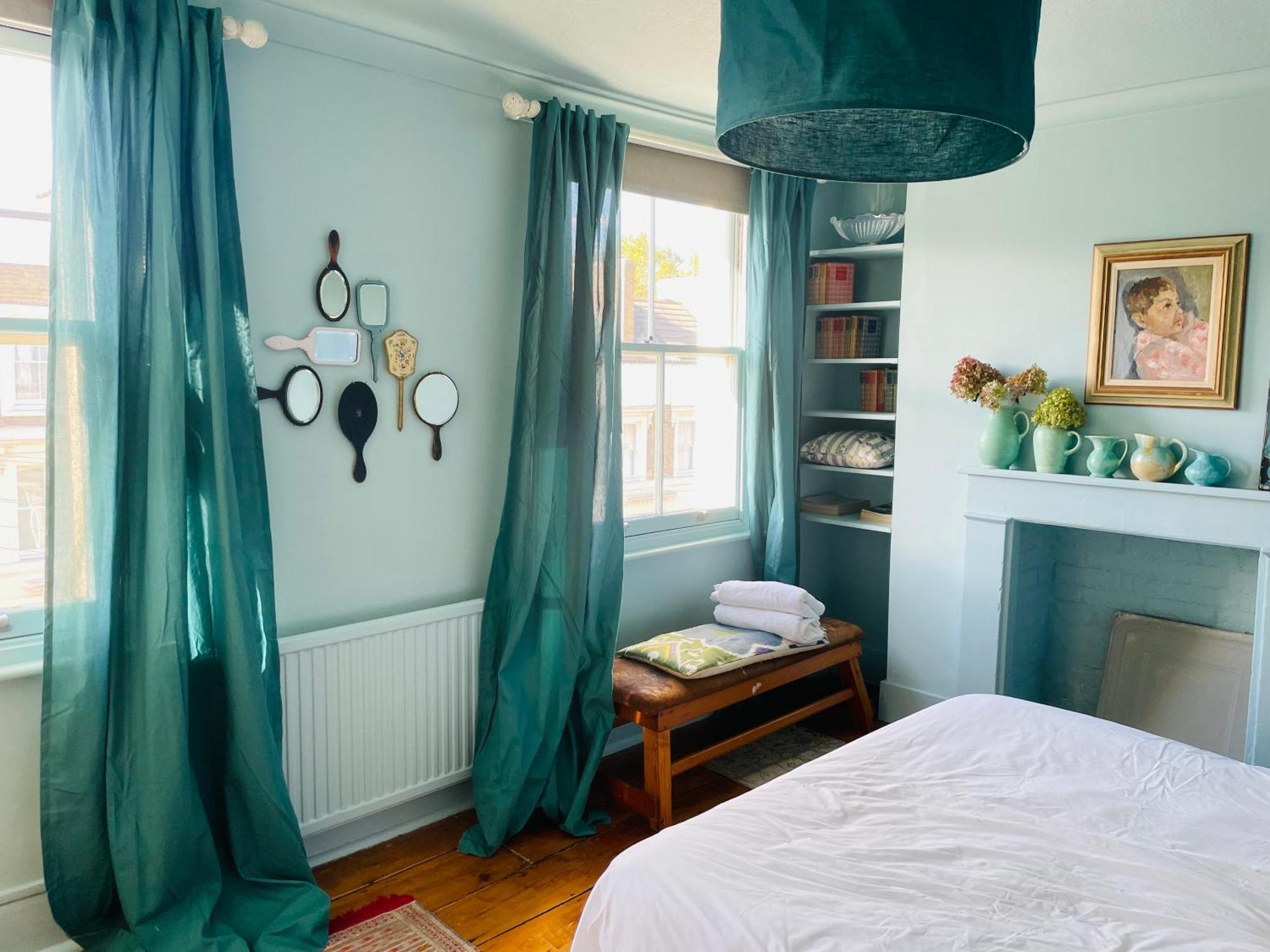 Holiday home Beautiful Victorian House, Sleeps 12 London