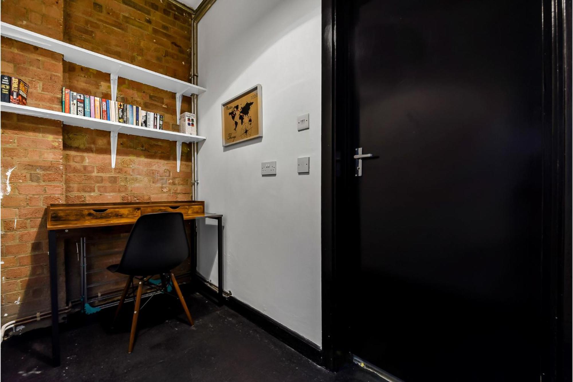 Trendy, Arty, 3br In Heart Of Hipster Hackney! * London