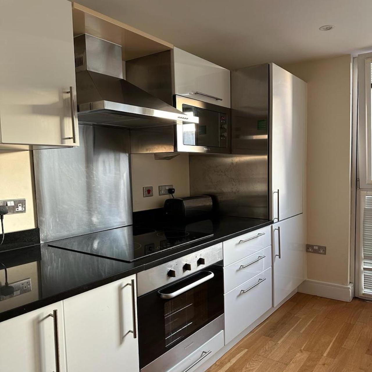 Apartment Canary Wharf London