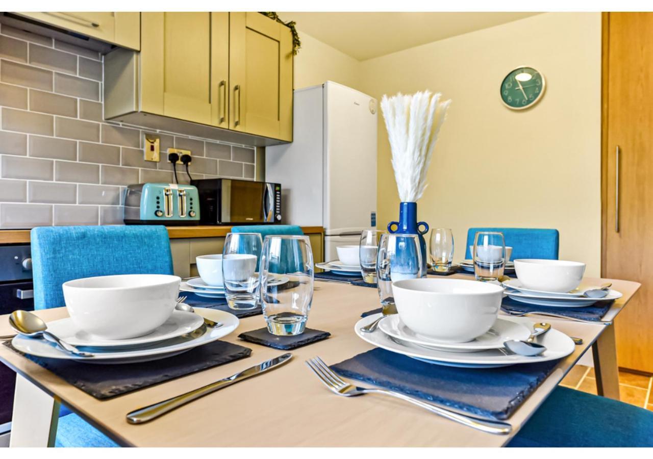 Stunning Family - Sleeps 11 * London