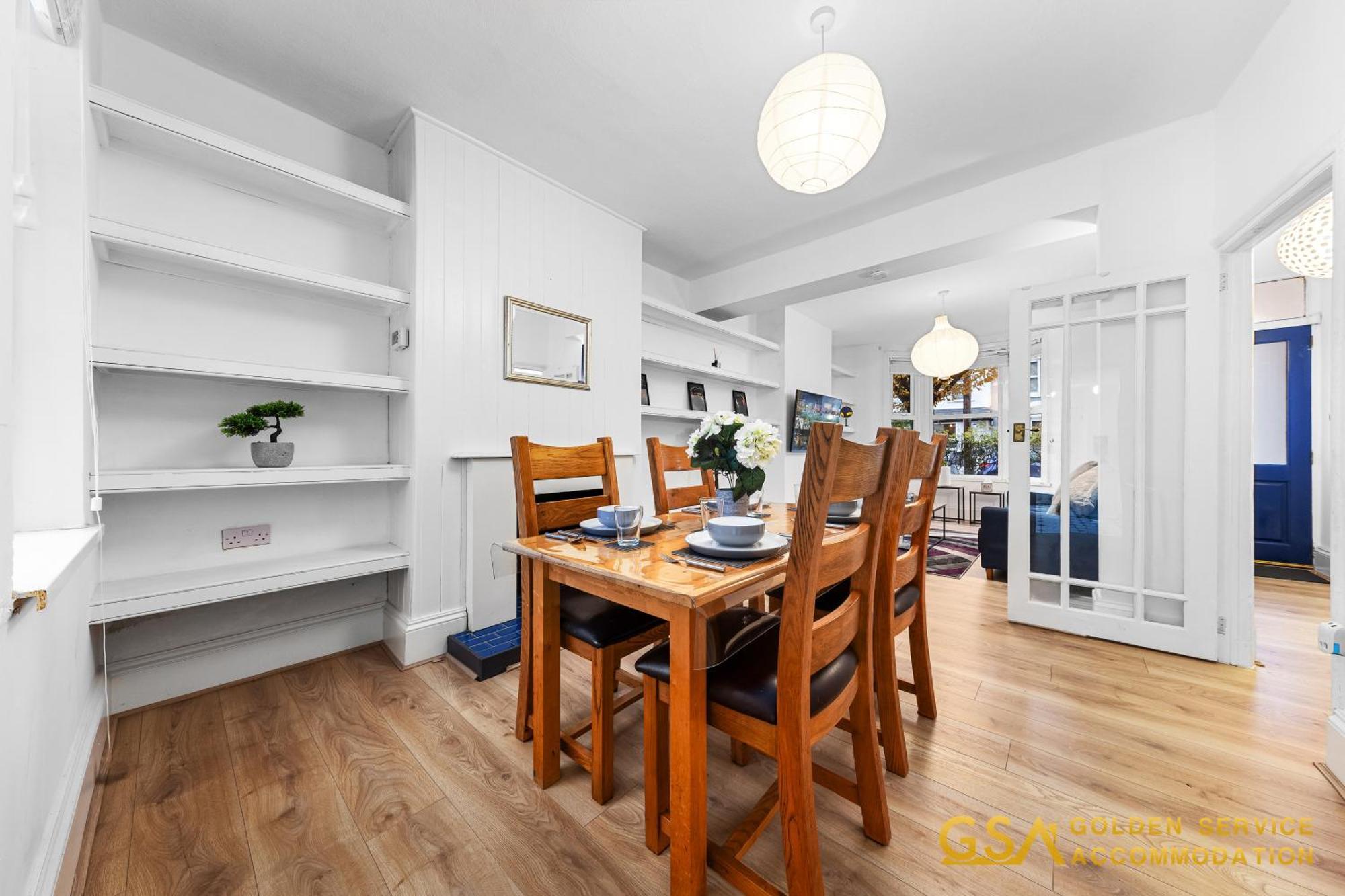 Ferienhaus Stylist And Cosy 3 Bed House Leytonstone Sleeps 7 *