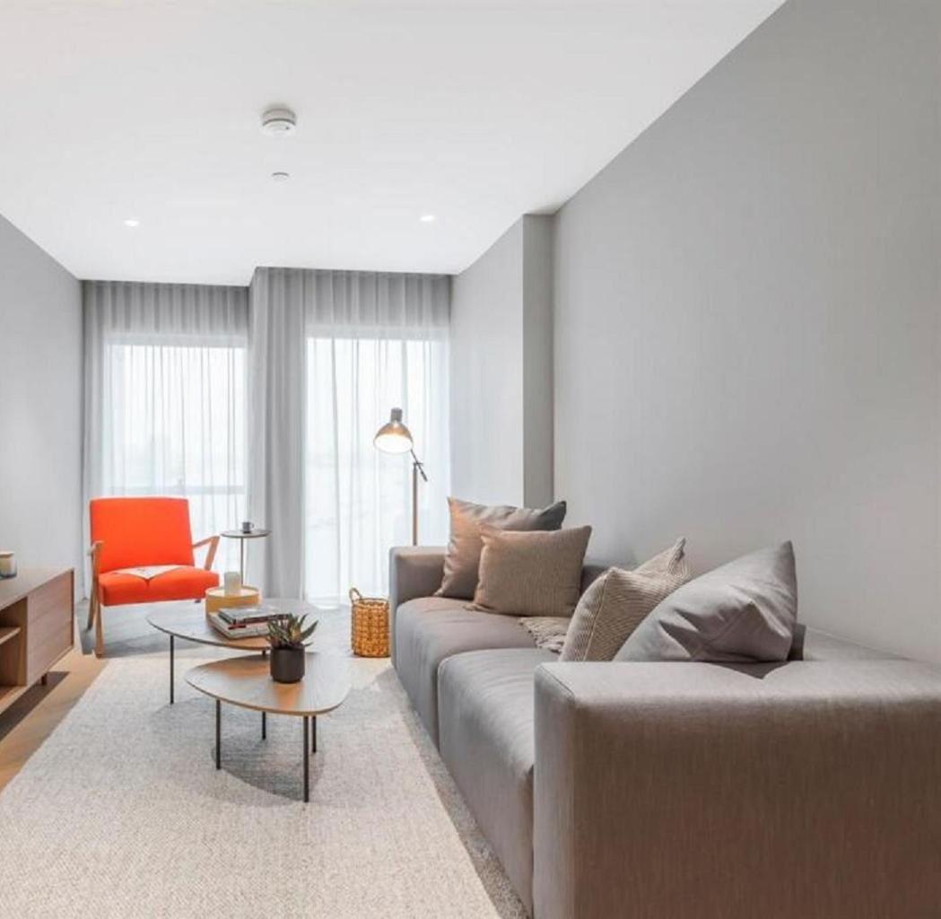 Shysuite 1bed Apartment London