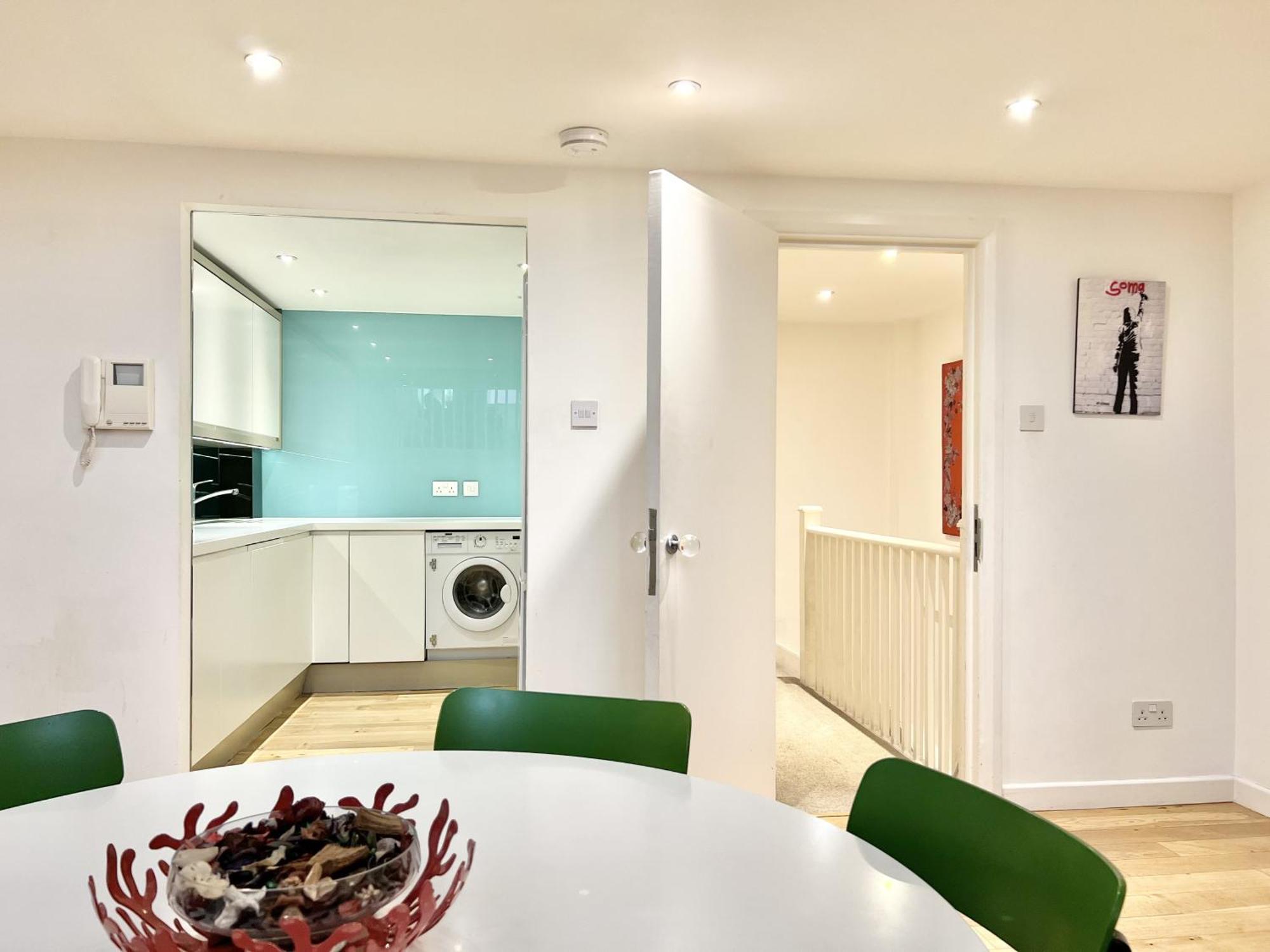 Apartment Vip Serviced Excellent Location Great Price