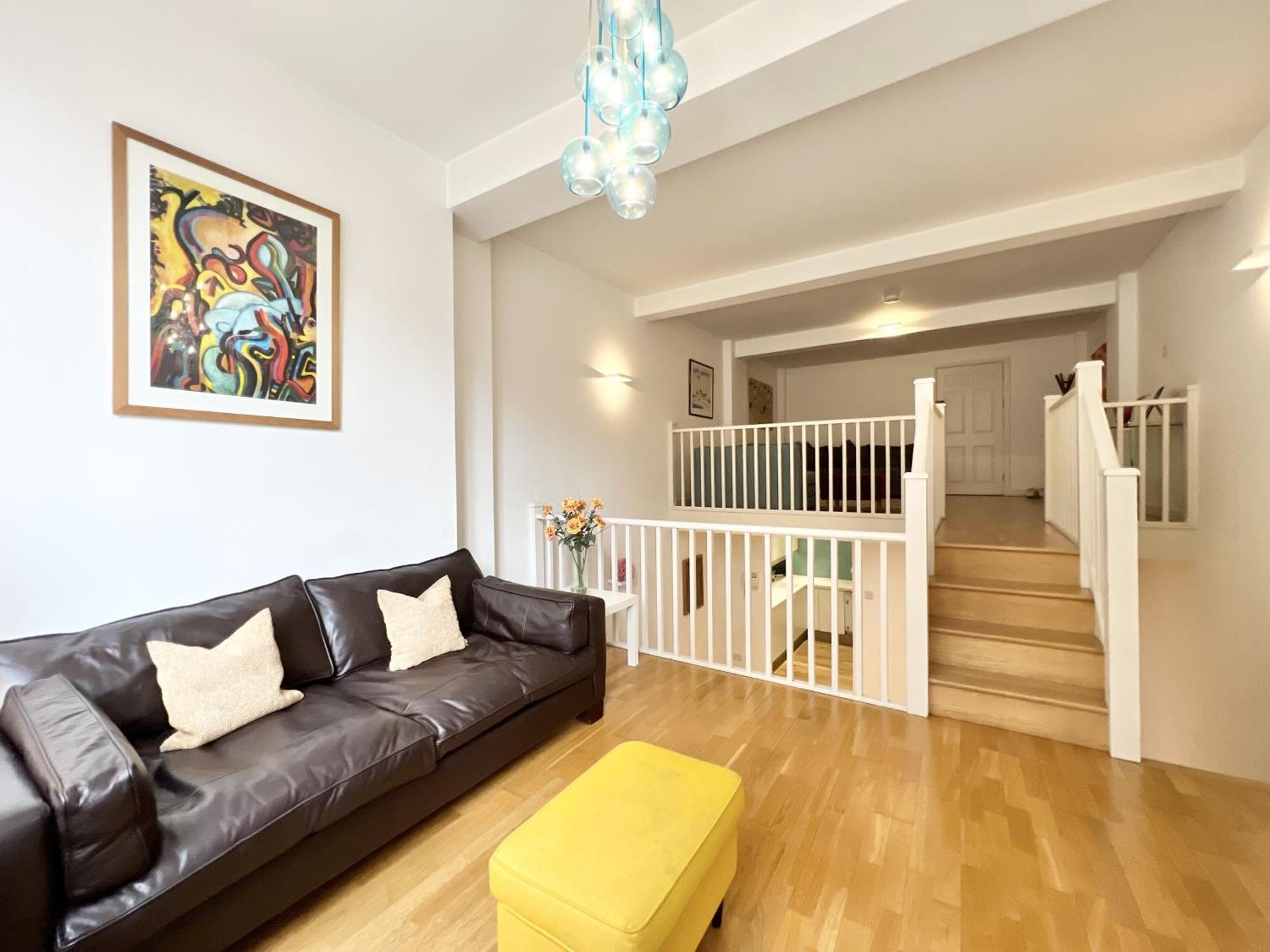 Apartment Vip Serviced Excellent Location Great Price London