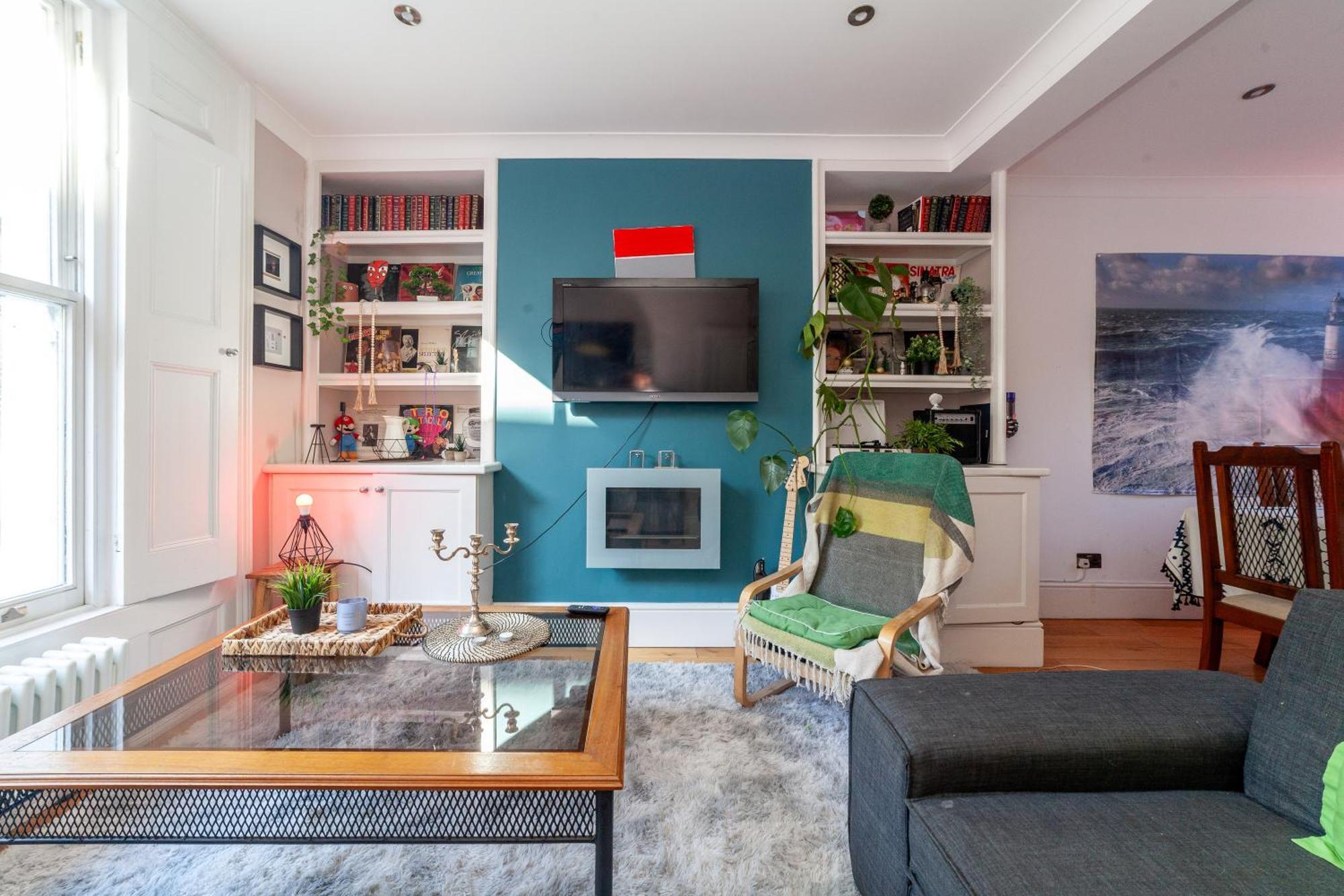 Double W/projector & Garden Hot Tub Homestay *