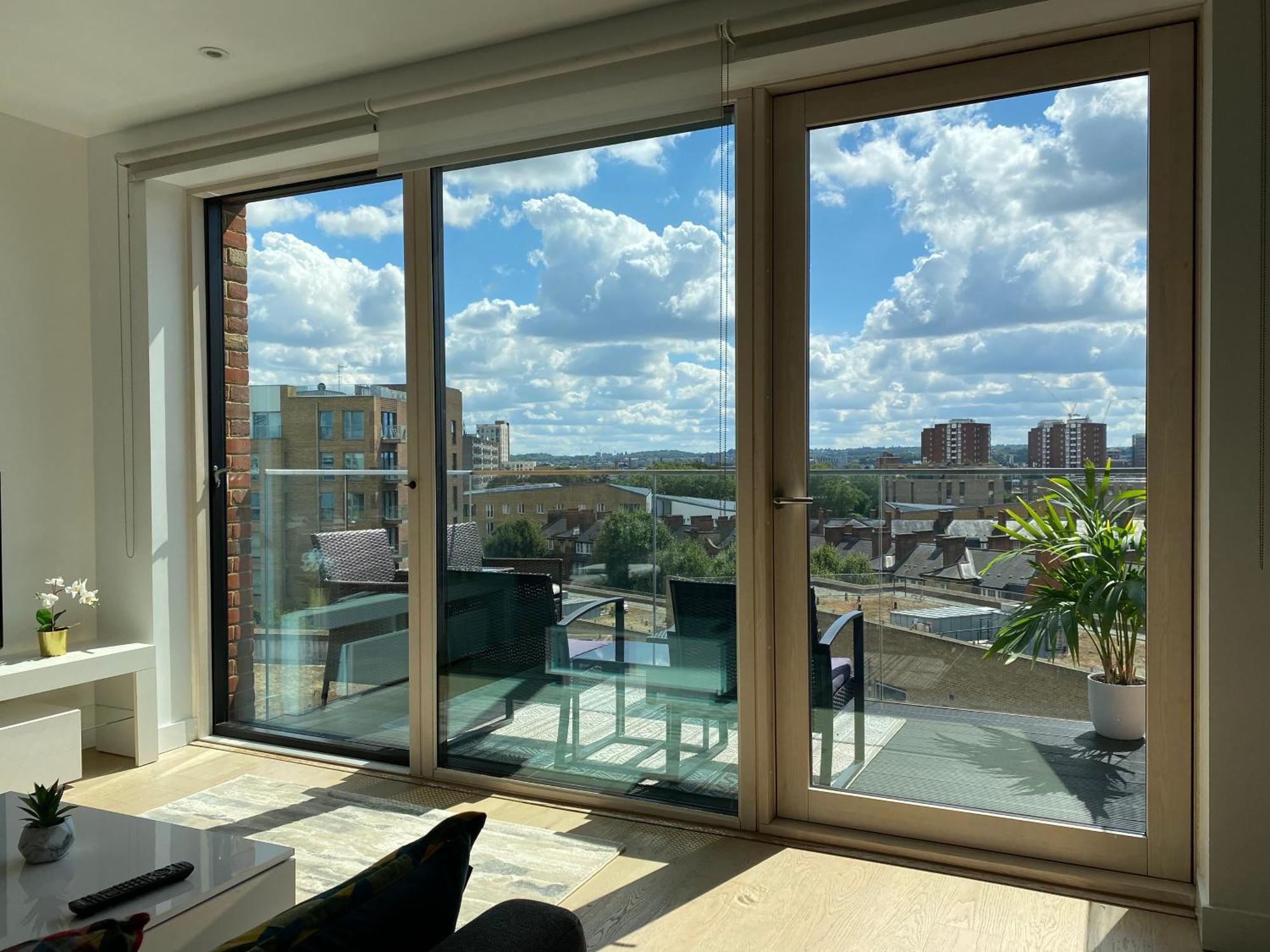 7th Floor * London