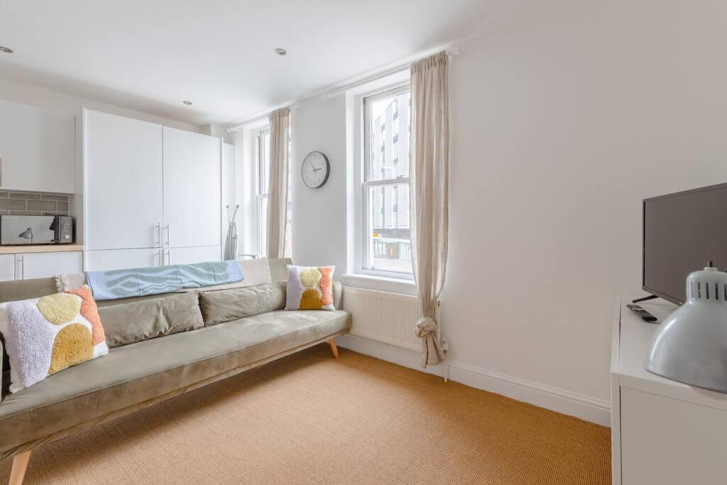 Apartment Modern 1bd Flat - 15 Min Walk To Bridge