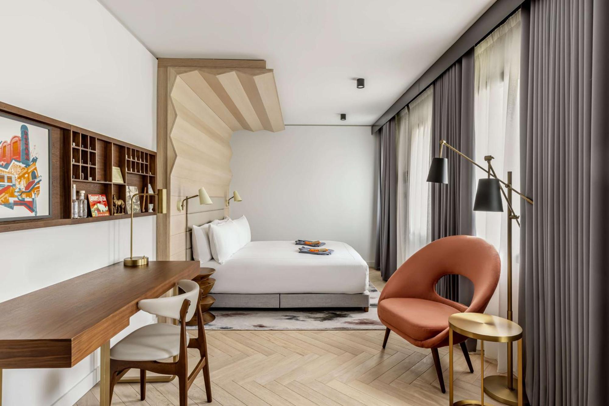 Canopy By Hilton 4* London