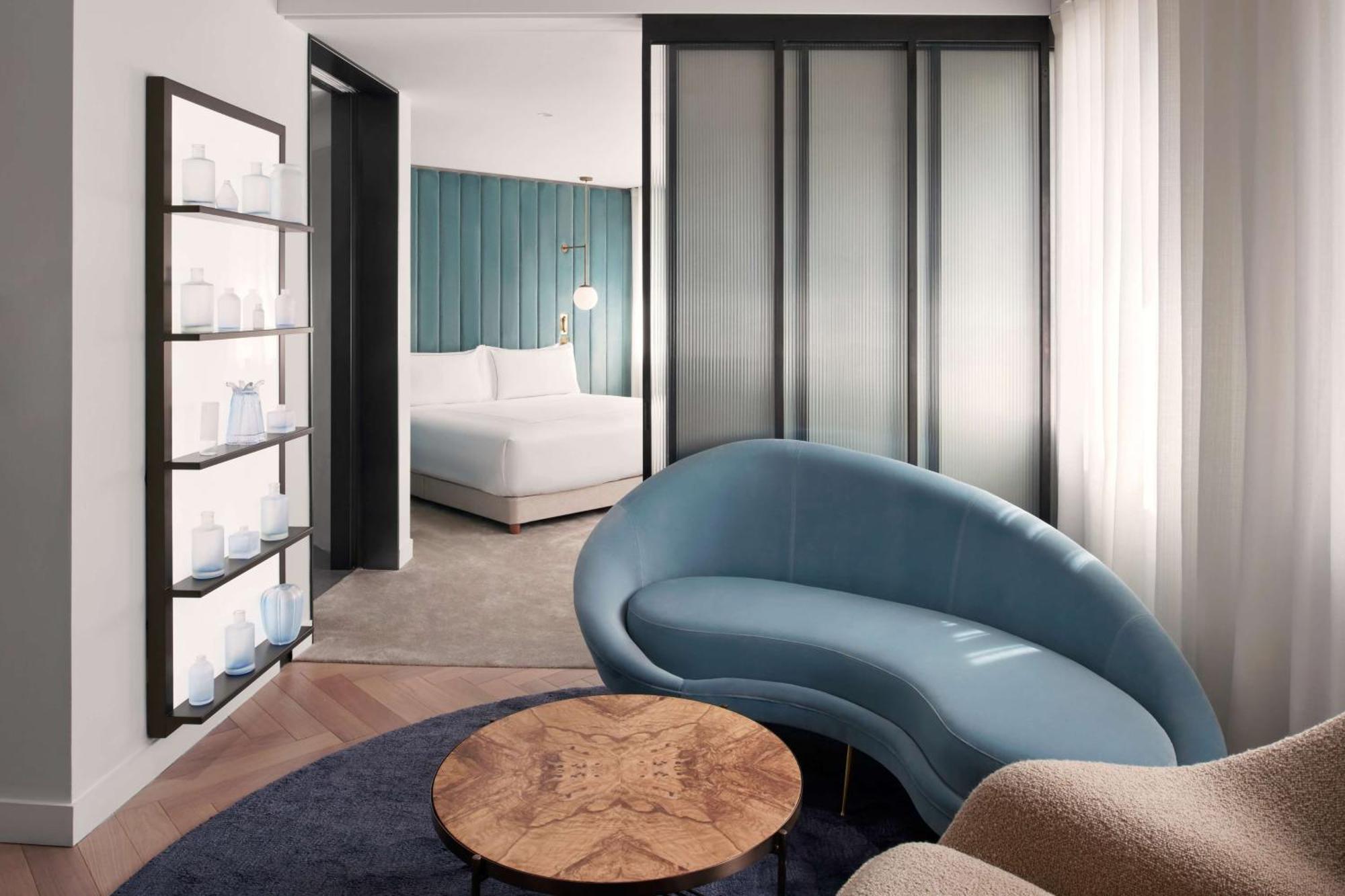 Canopy By Hilton Hotel London