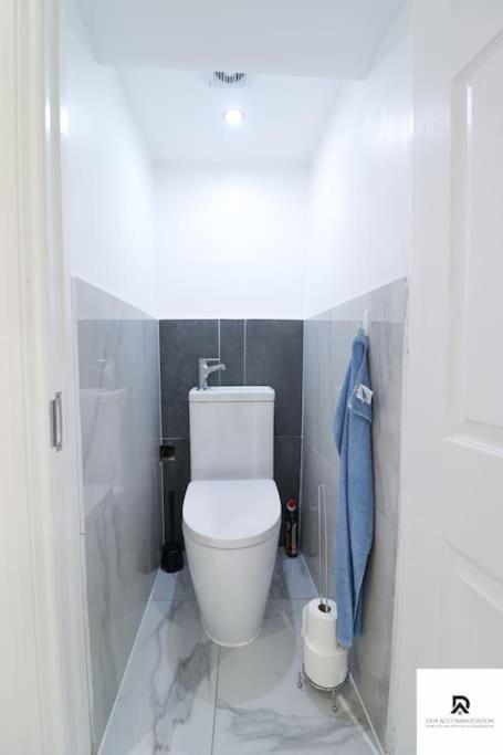 Apartment Den & Short Lets Greenwich - 3 Bed House *