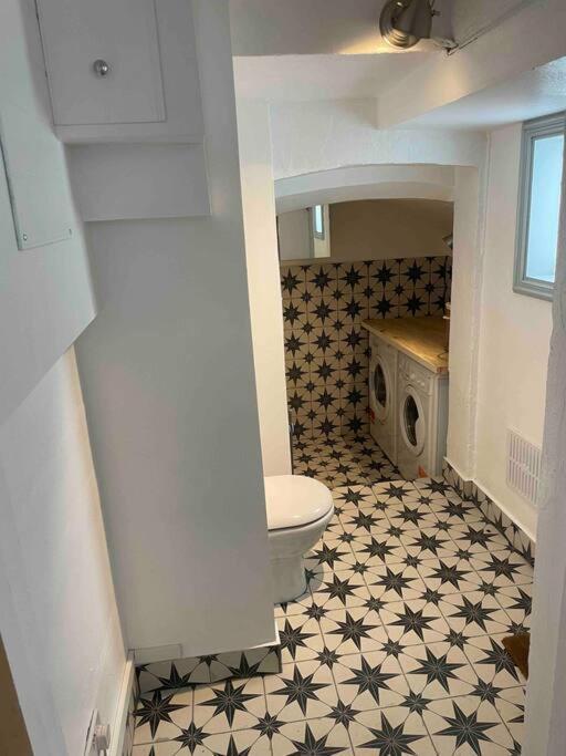 Beautiful Victorian House, Sleeps 12 Holiday home *