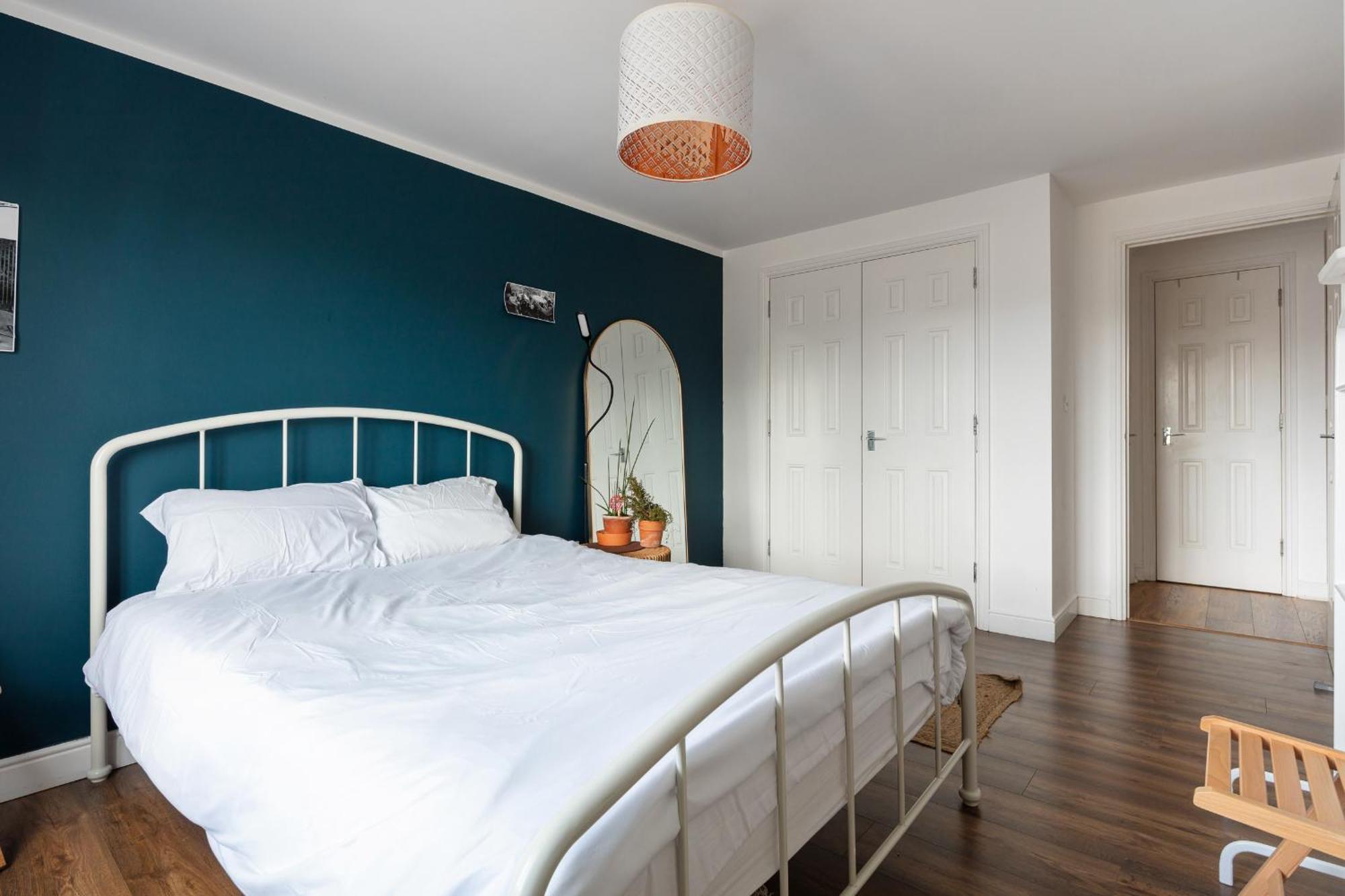 Orange Flat By Lower Regent Canal Apartment *