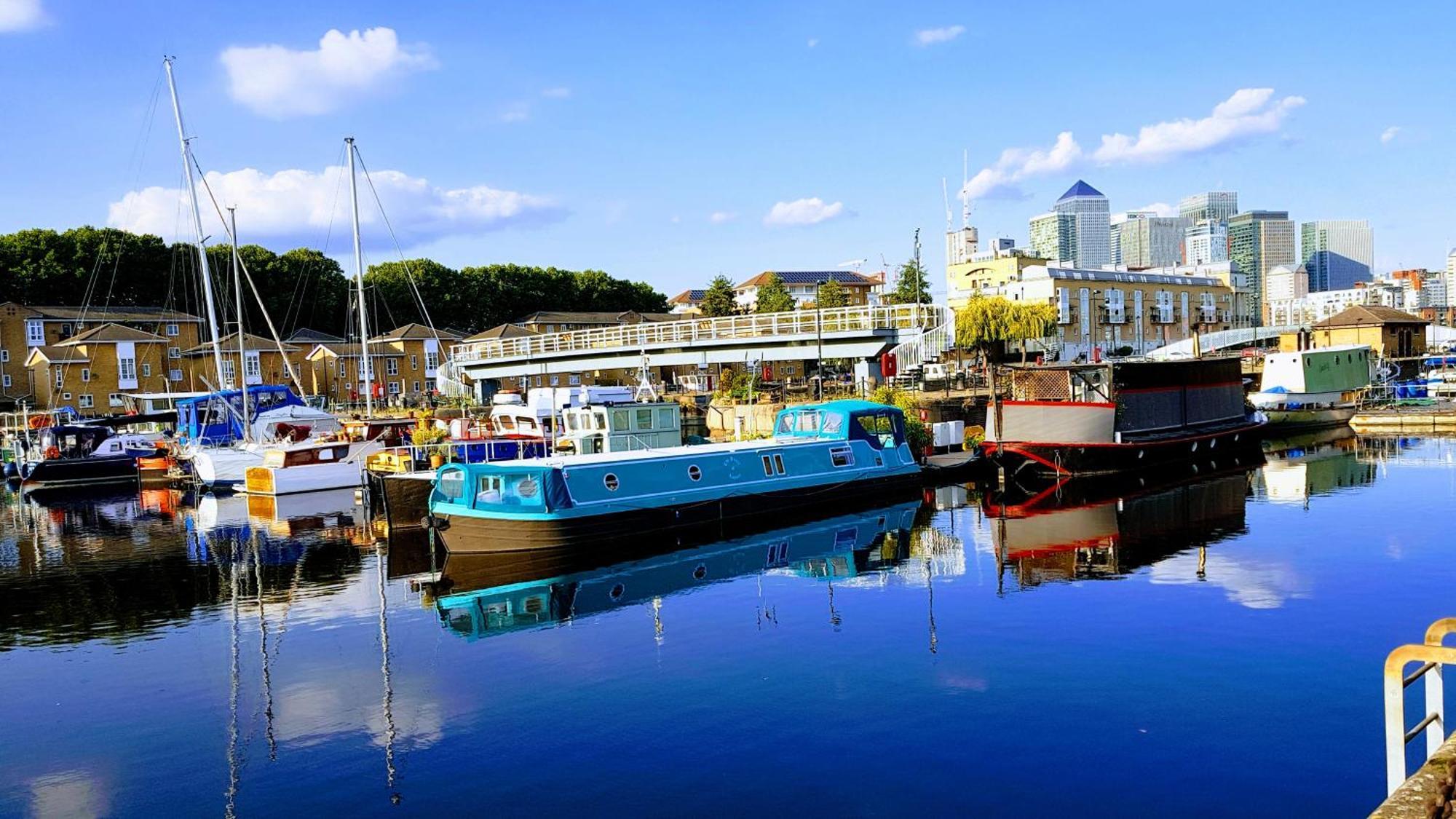 Hospedagem domiciliar Two Stunning Bedrooms & Private Balcony & River View Londres