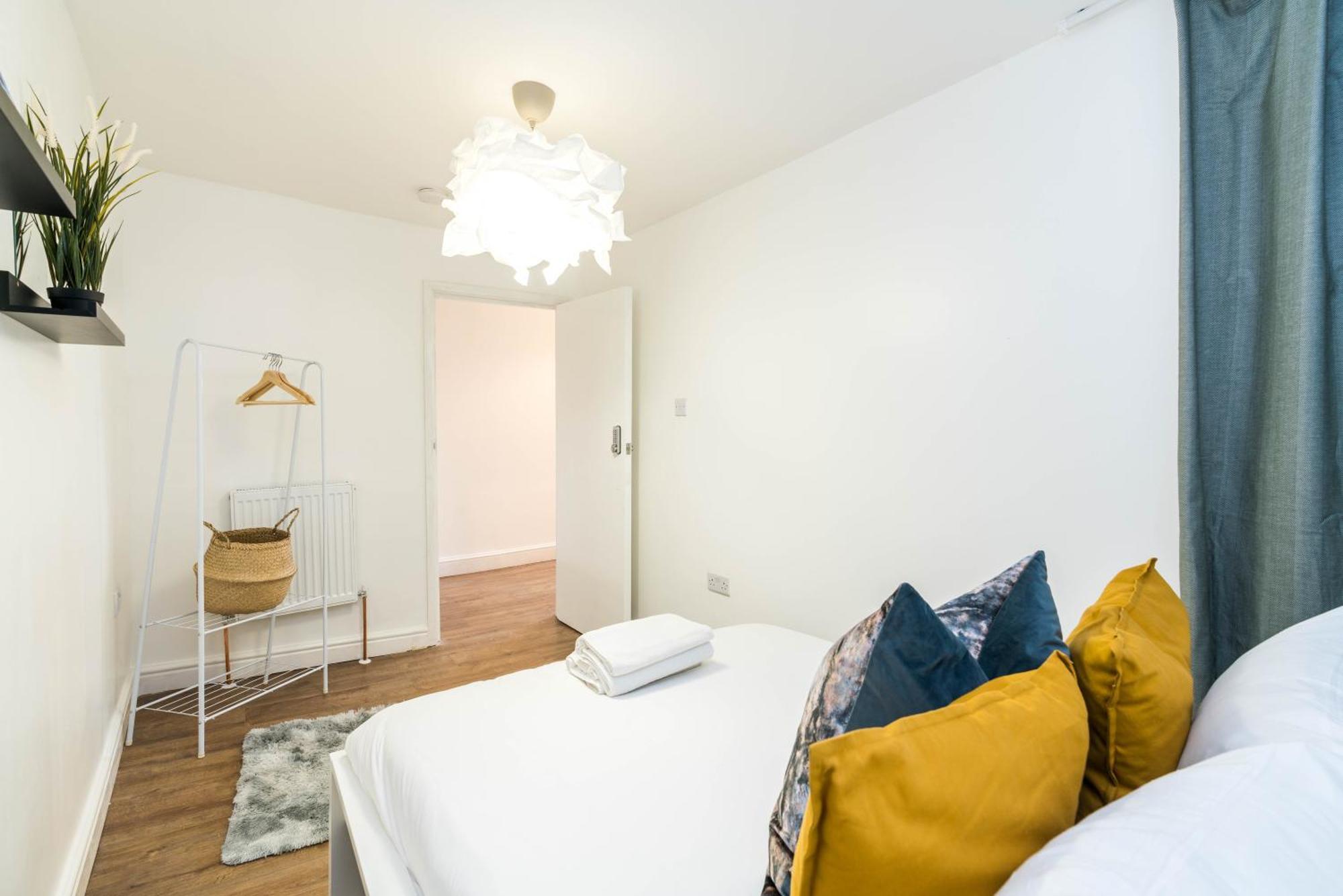 Apartment Me3 Cute Central Flat-2bdr-next To Queens Marry Hospital