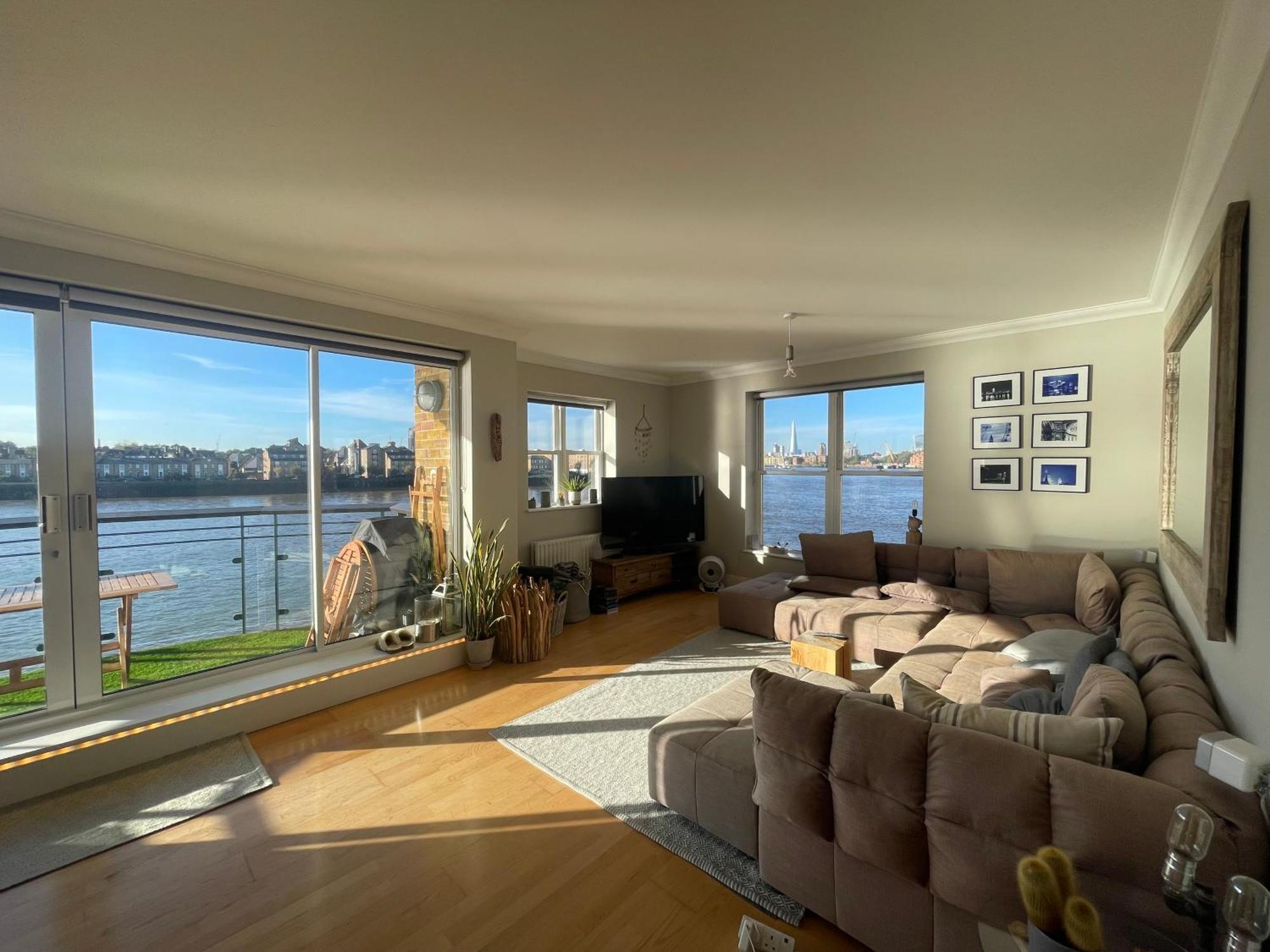 Superb Central London Riverside Flat With Balcony In Limehouse Apartamento