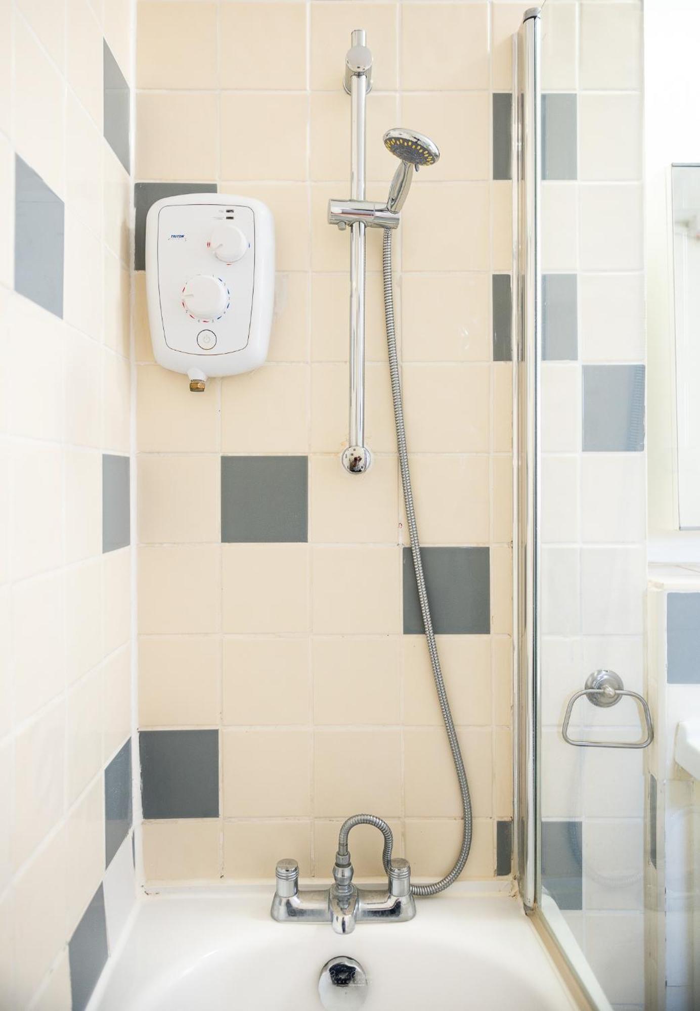 Apartment Serviced - Exel & O2 & Canning Town - Away From
