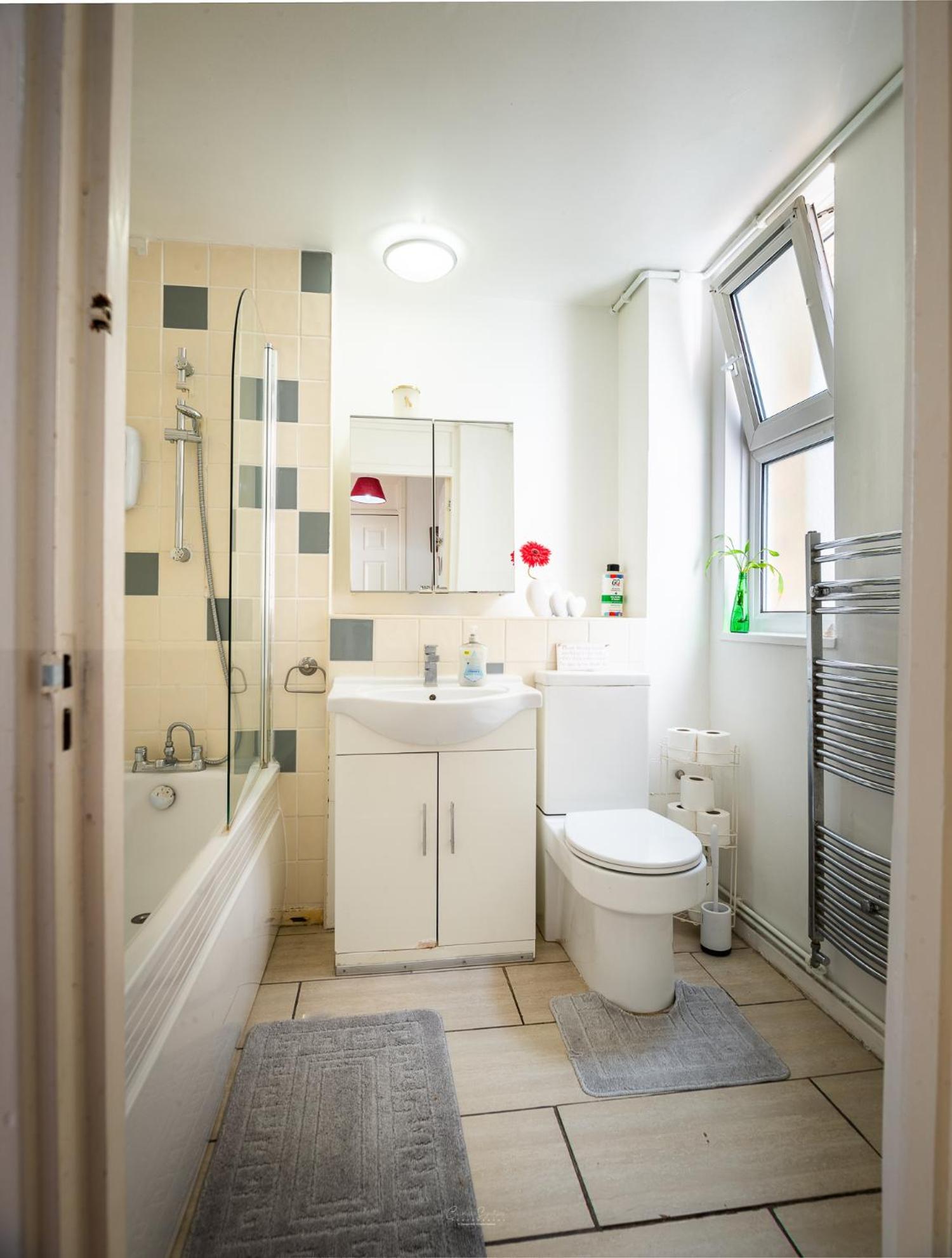 Apartment Serviced - Exel & O2 & Canning Town - Away From